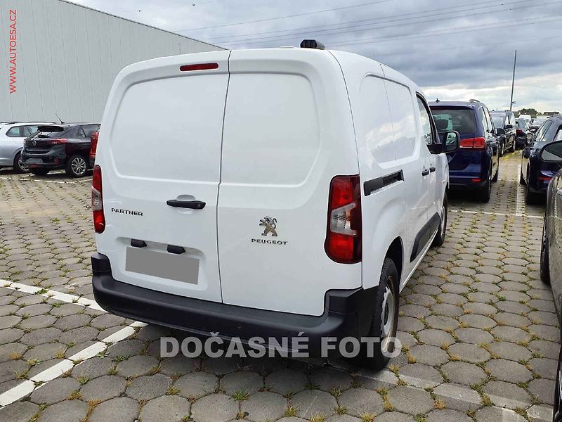 Peugeot Partner (2021) 1.5HDi DÍLNA, 96kW, Webasto - fotka 3 z 8
