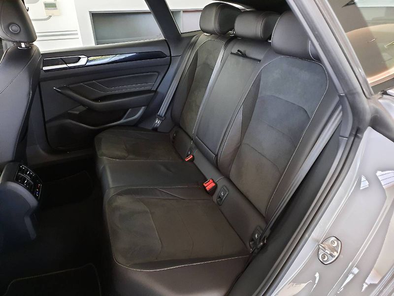 Volkswagen Arteon Shooting Brake (2023) R-Line 2.0 TSI (140kW/190k) DS - fotka 9 z 28