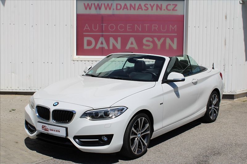 BMW Řada 2 2,0 220i 135KW CABRIO TOP STAV - fotka 5 z 12
