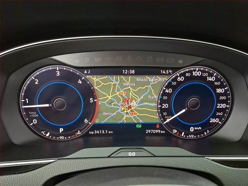Volkswagen Passat (2019) 2.0 TDI, Automat, Navi - fotka 11 z 22