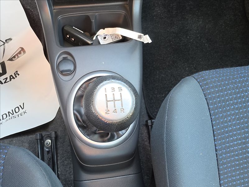 Suzuki Swift 1,3 i 67KW KLIMA ALU STK - fotka 18 z 44