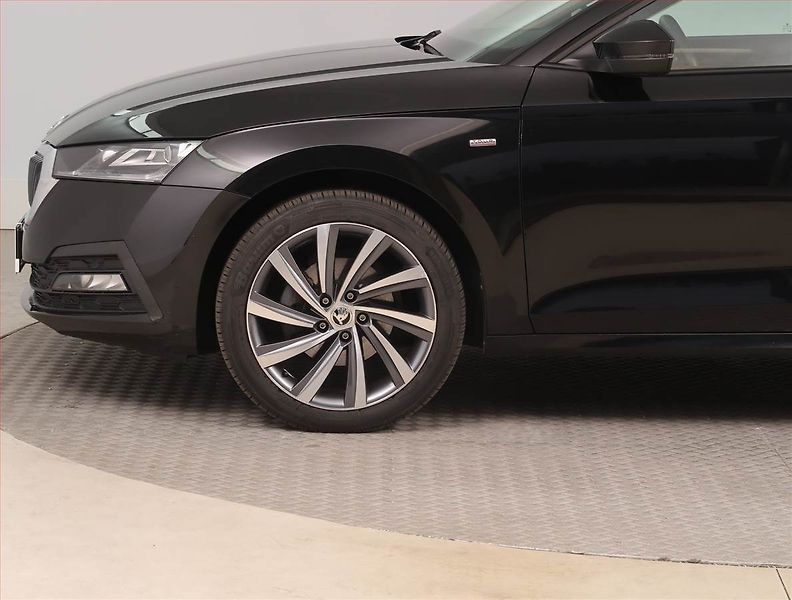 Škoda Octavia (2023) Style 2.0 TDI, Automat - fotka 15 z 17