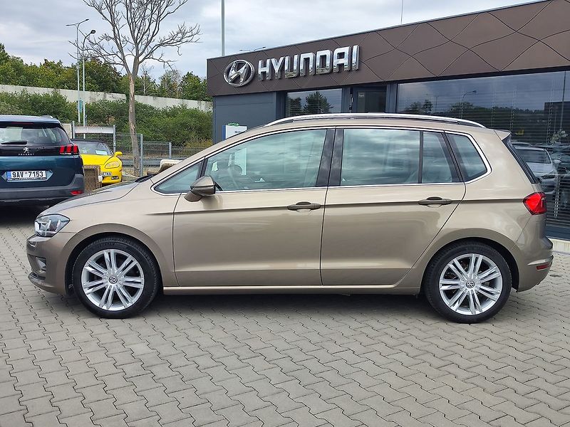 Volkswagen Golf Sportsvan 1.2 TSI/81kW BlueMotion - fotka 8 z 32