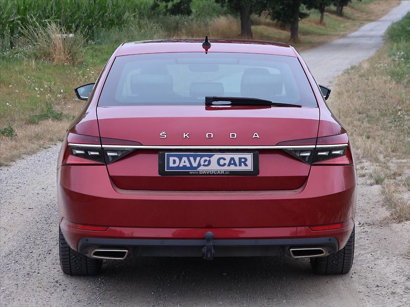 Škoda Superb 2,0 TSI 206kW DSG 4x4 CZ L&K - fotka 6 z 29