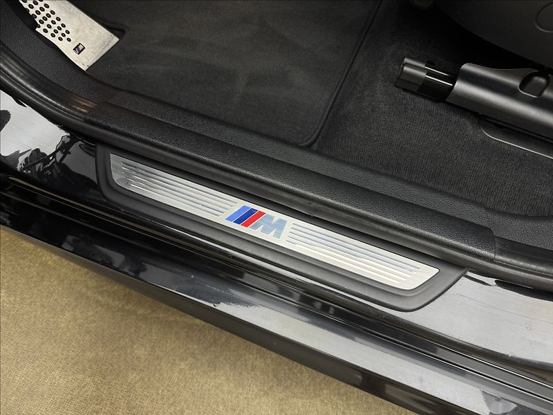 BMW X3 3,0 4X4 M NAVI ROZVODY KAMERA - fotka 36 z 43