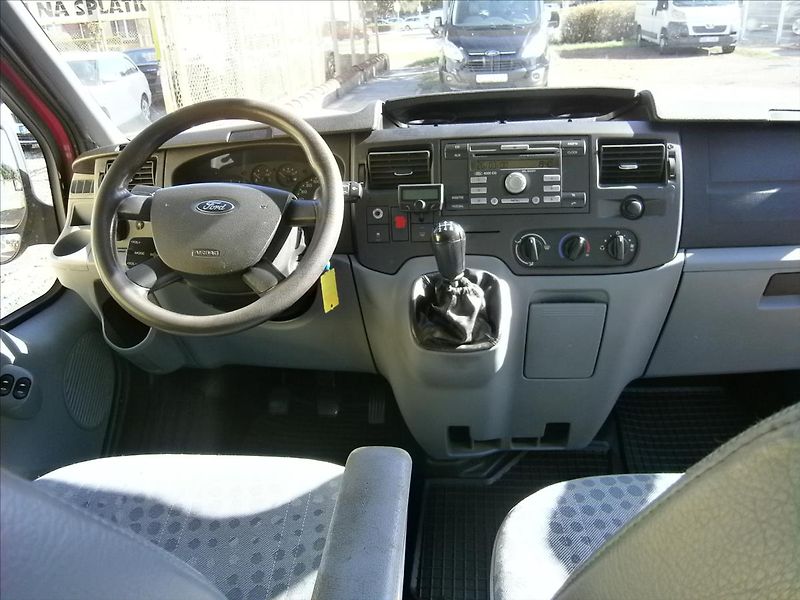 Ford Transit 2,2 TDCI  L3H2  9 MÍST - fotka 9 z 18