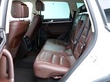 Volkswagen Touareg 3,0 TDI V6 150kW DSG 4M Kůže - náhled 13