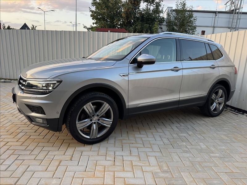 Volkswagen Tiguan Allspace 2,0 TDI DSG 4MOT HIGHLINE ČR - fotka 3 z 50