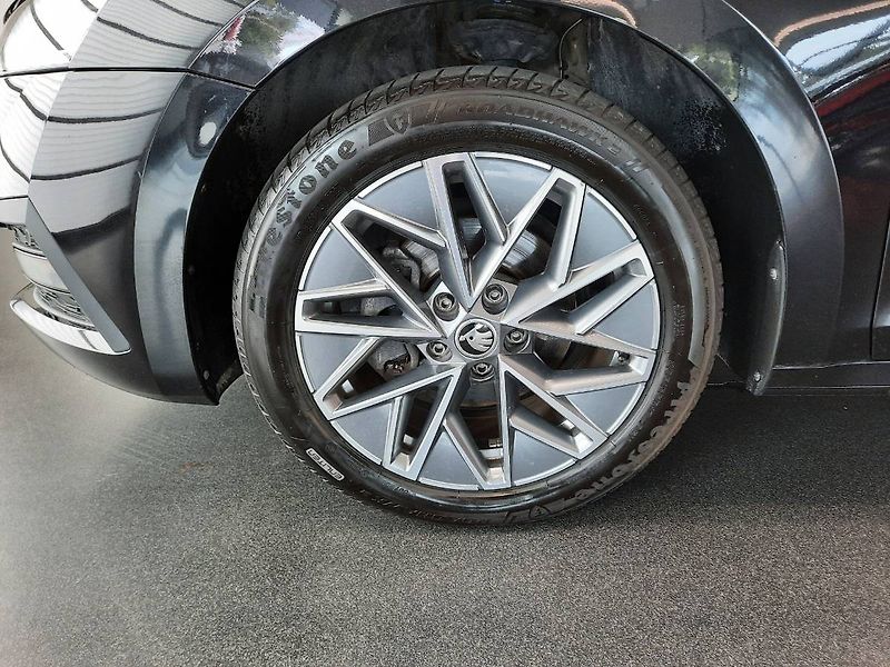 Škoda Octavia (2023) Combi 2.0 TDI (110kW/150k) DSG - fotka 26 z 29