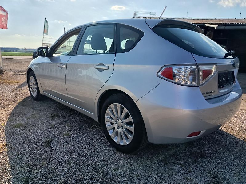 Subaru Impreza (2011) 2.0 R 110kw - fotka 15 z 40