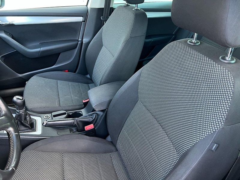 Škoda Octavia (2014) 1.6TDi 77kW 4x4! 2xkola! tažné - fotka 16 z 27