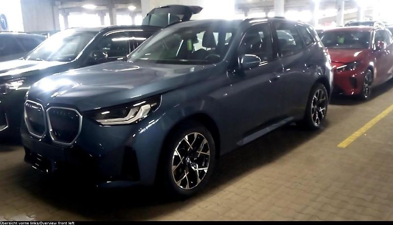 BMW X3 xDrive20d - fotka 2 z 12