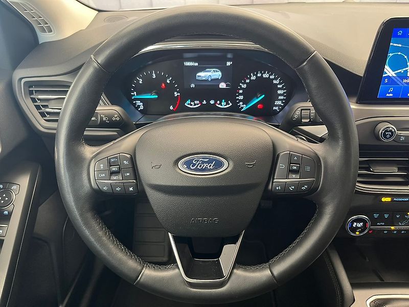 Ford Focus 2.0 EB Titanium manuál 110kW - fotka 9 z 76