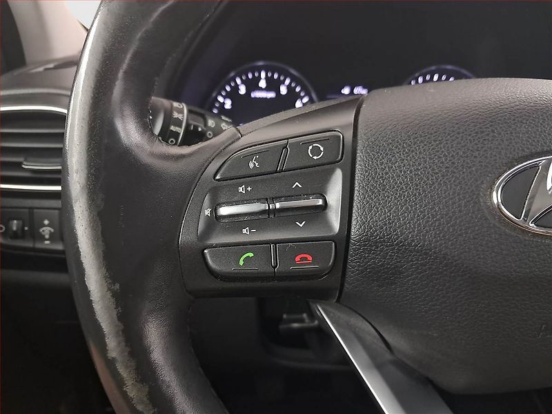 Hyundai i30 (2017) 1.4 T-GDI, ČR,1.maj - fotka 17 z 19