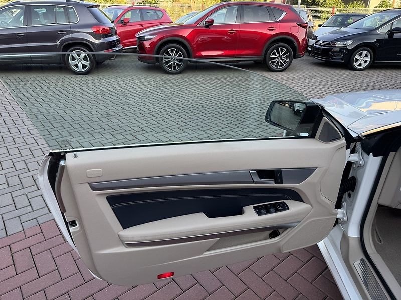 Mercedes-Benz Třídy E (2015) 250d Ad.LED Harman/Kardon - fotka 25 z 50