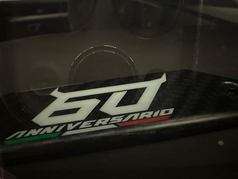 Lamborghini Urus (2024) S*60 ANN.*AKRAPOVIC*MATNÁ*TOP! - fotka 20 z 21