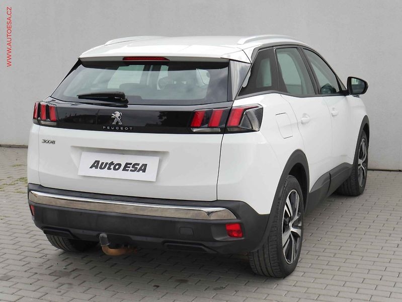 Peugeot 3008 (2018) 1.5HDi, 1.maj,ČR, Active, TZ - fotka 4 z 18