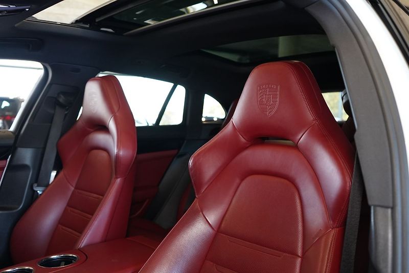 Porsche Panamera 4S Sport Turismo, Ventilace - fotka 20 z 50
