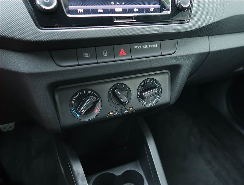Škoda Fabia (2021) Ambition 1.0 TSI, ČR,1.maj - fotka 16 z 17