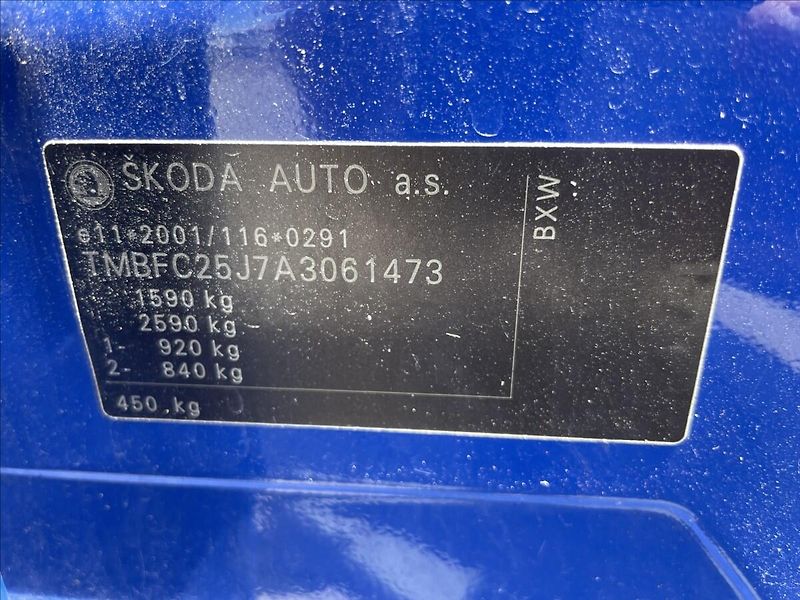 Škoda Fabia 1,4 i 63kw Ambiente ESP Tažné - fotka 22 z 30