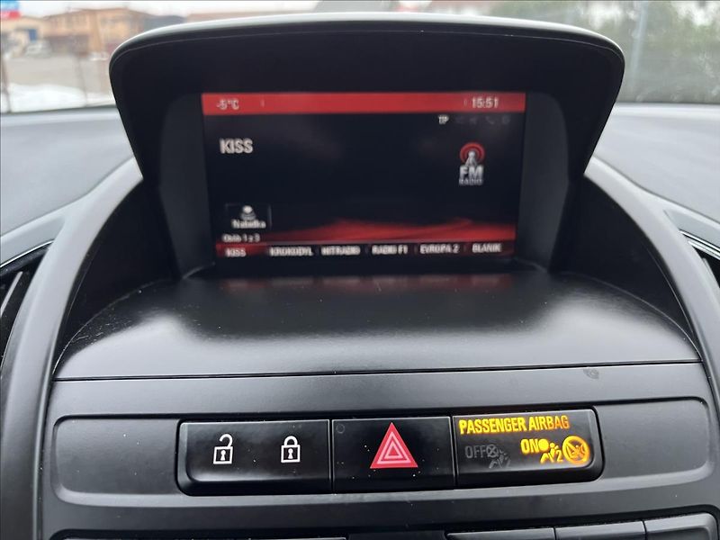 Opel Zafira 1,6 CDTi 100KW TOURER 2xKOLA - fotka 20 z 39