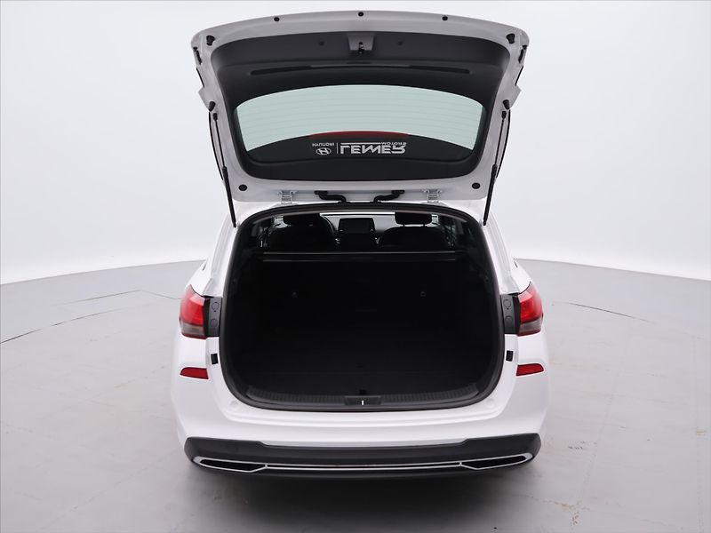 Hyundai i30 1,5 T-GDI Mild Hyb Smart - fotka 9 z 32
