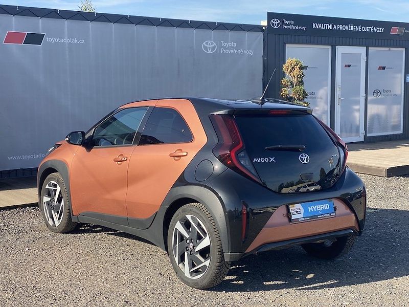 Toyota Aygo 1.5HEV, ČR, Executive, záruka - fotka 4 z 15