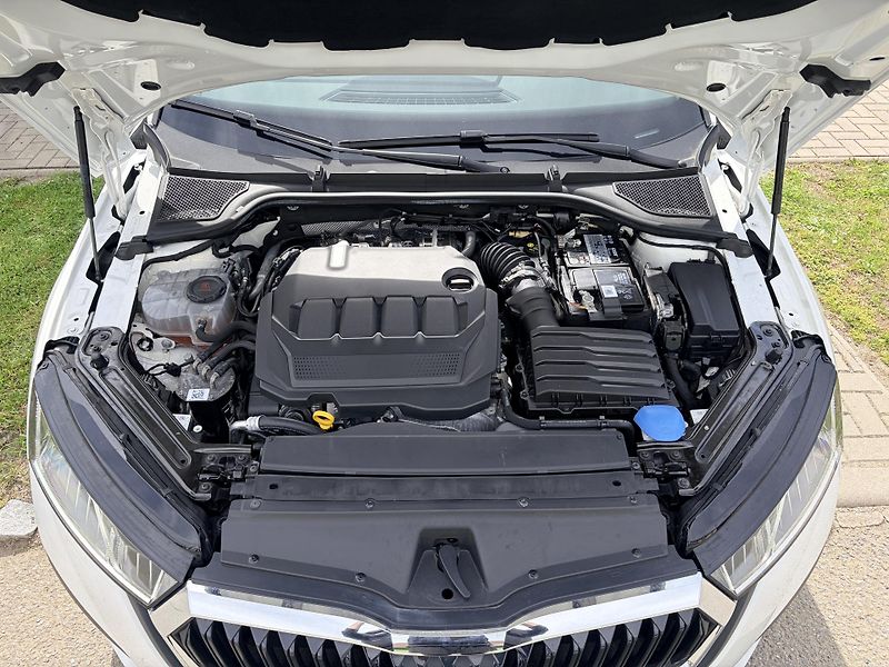 Škoda Octavia 2.0TDI DSG 4x4 STYLE MATRIX - fotka 45 z 45