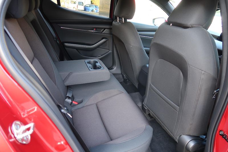 Mazda 3 (2026) HB 2.5 G140 AT Exclusive-line - fotka 12 z 21