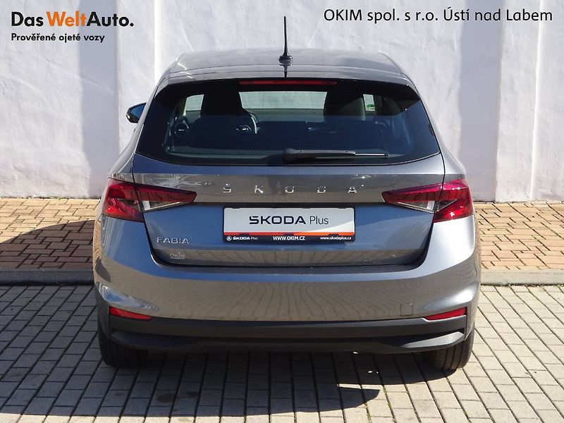 Škoda Fabia (2023) 1,0TSi /70kW Ambition - fotka 8 z 26