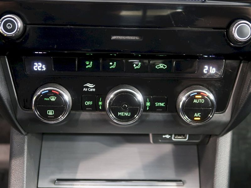 Škoda Octavia (2019) AMBITION 1.5TSI 110KW TAŽNÉ - fotka 25 z 33