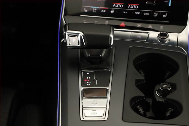 Audi A6 Allroad (2020) 55 TDI - fotka 10 z 21