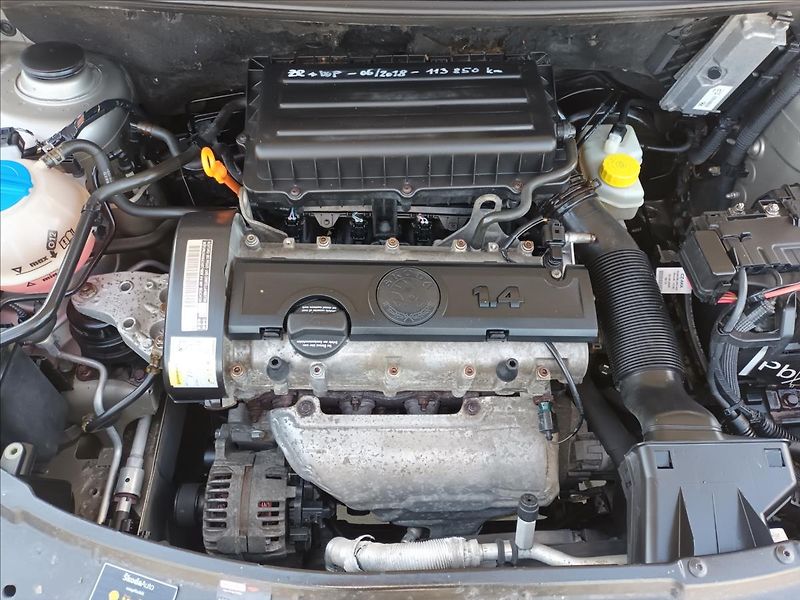 Škoda Roomster 1,4 16V,63KW,KLIMA,ALU KOLA - fotka 24 z 43