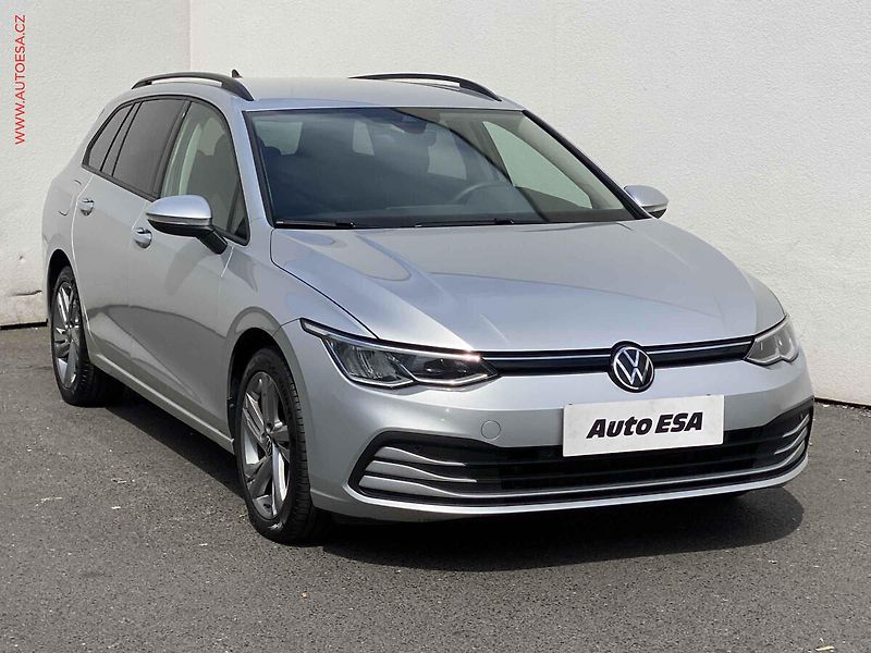 Volkswagen Golf (2021) 2.0 TDi, Life, DSG, LED, navi - fotografie inzerátu
