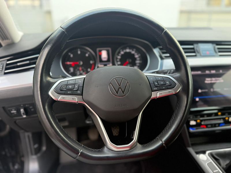 Volkswagen Passat Business 2.0 TDI 110 kW Varian - fotka 10 z 21
