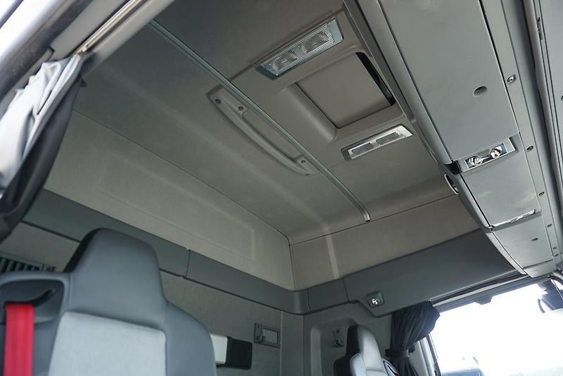 Renault (2018) C 520 / EURO 6 / ACC / 6 X 4 / - fotka 48 z 49