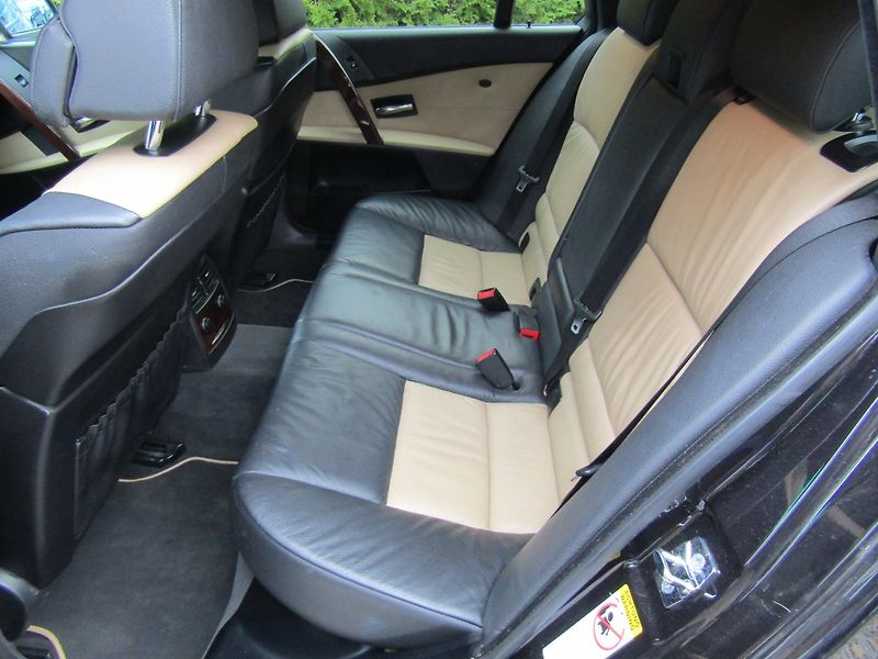 BMW Řada 5 (2006) 3.0D X-DRIVE 170kW - fotka 22 z 38