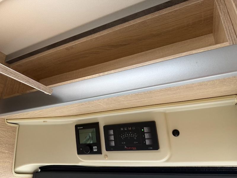 Clever Vans (2020) FlexKids 5 míst,tažné 3t,solar - fotka 18 z 32