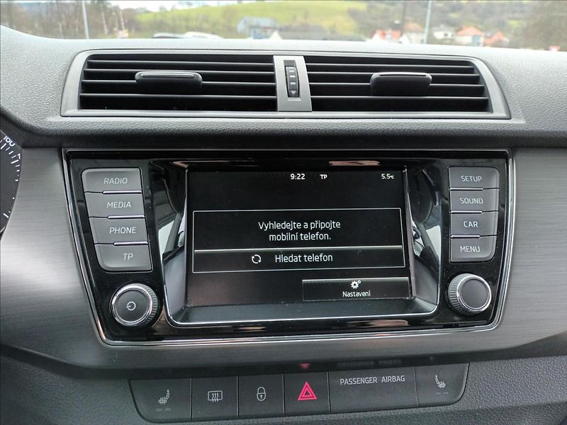 Škoda Fabia 1,2 TSI,STYLE,SERVISKA,PANO - fotka 34 z 43