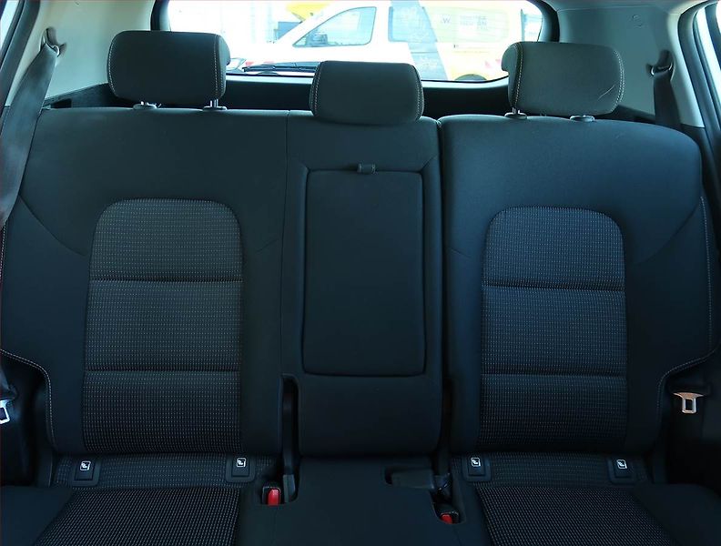 Kia Sportage (2019) 1.6 GDI, Serv.kniha, Navi - fotka 10 z 22