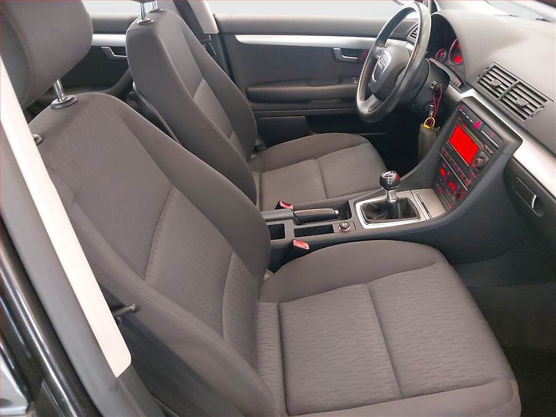 Audi A4 (2006) 2.0 TDI, Eko.zaplacen, po STK - fotka 9 z 17