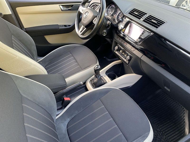 Škoda Fabia (2018) Combi 1.0 TSI Style Plus - fotka 7 z 33