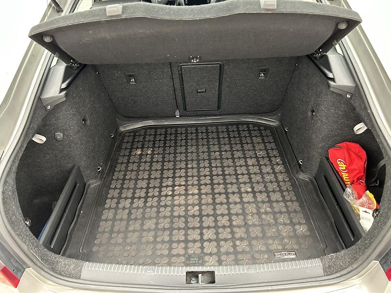 Škoda Octavia 2.0 TDI 4x4 Style - fotka 28 z 28
