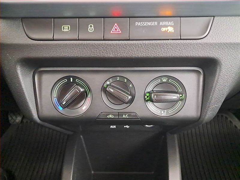 Škoda Fabia (2017) Ambition Plus 1.0 TSI - fotka 13 z 14