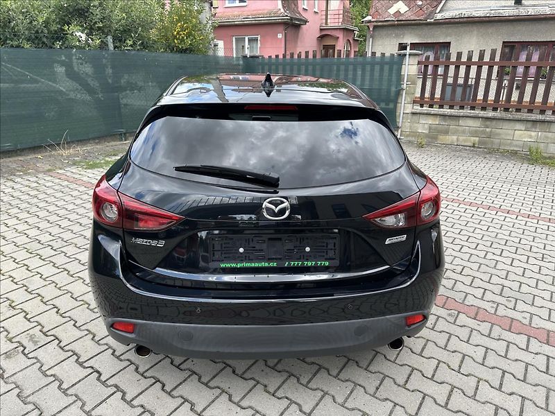 Mazda 3 2,0 121kw G165 TOP - fotka 4 z 21