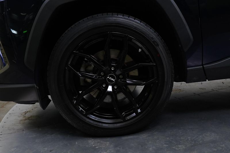 Toyota RAV4 - fotka 10 z 26