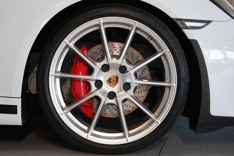 Porsche Boxster Spyder, Burmester, PDLS,Manuál - fotka 11 z 50