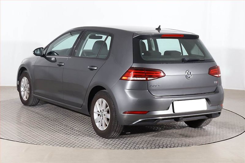 Volkswagen Golf (2017) 1.4 TSI, Serv.kniha, Tempomat - fotka 4 z 23