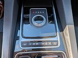 Jaguar F-Pace (2016) 2.0D 4x4, ČR, AT, navi, bixen - náhled 17