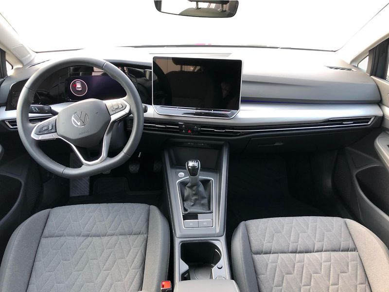 Volkswagen Golf 1.5 TSi LIFE - fotka 5 z 28